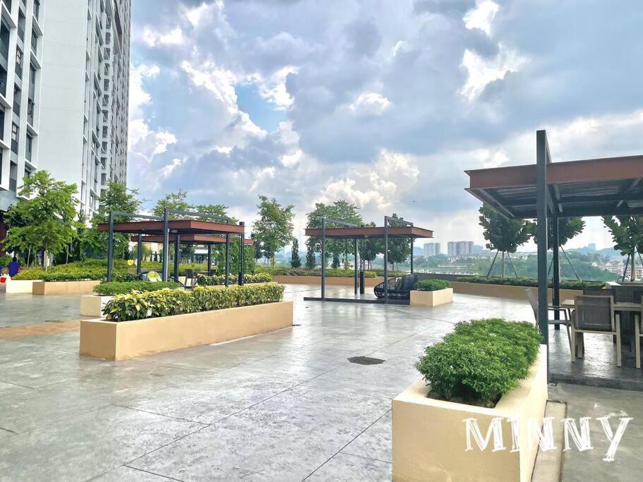 Appartamento Netizen Walk To Mrt 4-5Pax Cheras Esterno foto